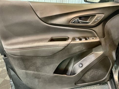 Used 2023 Chevrolet Equinox RS image 21