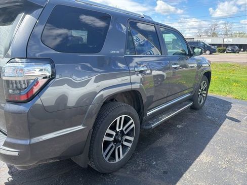 Used 2022 Toyota 4Runner Limited AWD/4WD image 5