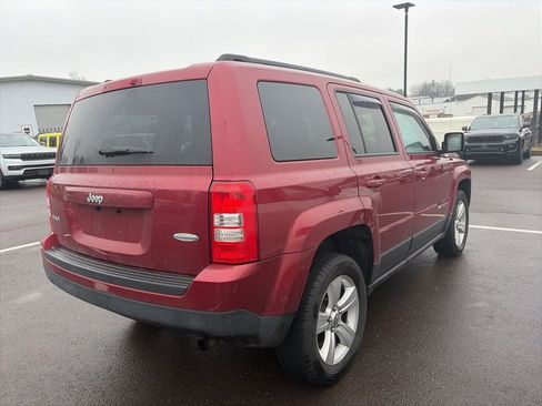 Used 2017 Jeep Patriot Latitude image 3