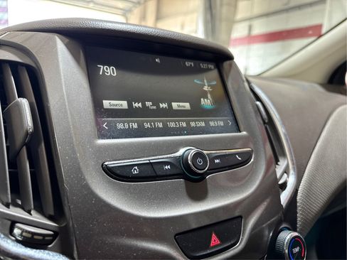 Used 2016 Chevrolet Cruze LT FWD image 13