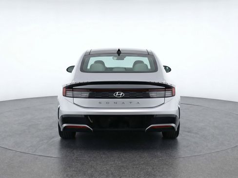 Used 2025 Hyundai Sonata SEL FWD image 7