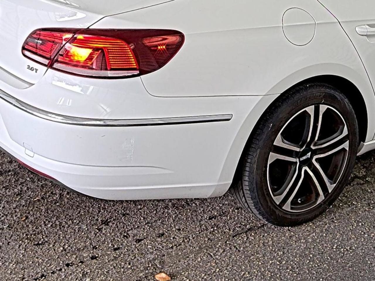 Used 2013 Volkswagen CC Sport FWD image 18