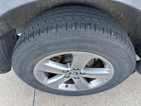 Used 2015 Toyota RAV4 XLE image 20