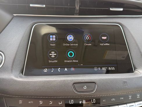 Used 2021 Cadillac XT4 Premium Luxury AWD/4WD image 36