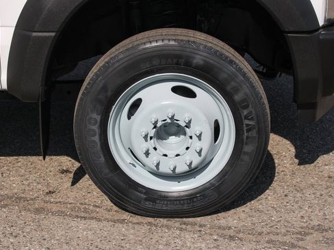 Used 2018 Ford F450 XL w/ Trailer Tow Package image 42