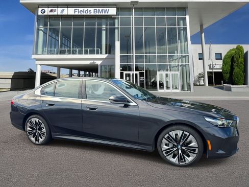 Used 2026 BMW 540i xDrive AWD/4WD image 1