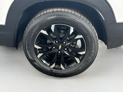 Used 2022 Chevrolet TrailBlazer LT w/ Driver Confidence Package FWD image 9