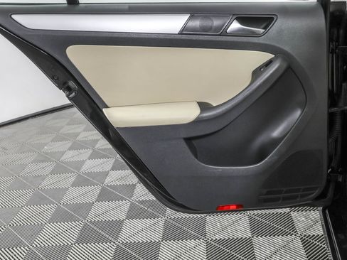 Used 2012 Volkswagen Jetta SEL image 37