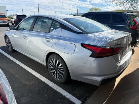 Used 2026 Nissan Altima 2.5 SV FWD image 3