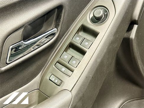 Used 2015 Chevrolet Trax LT image 19