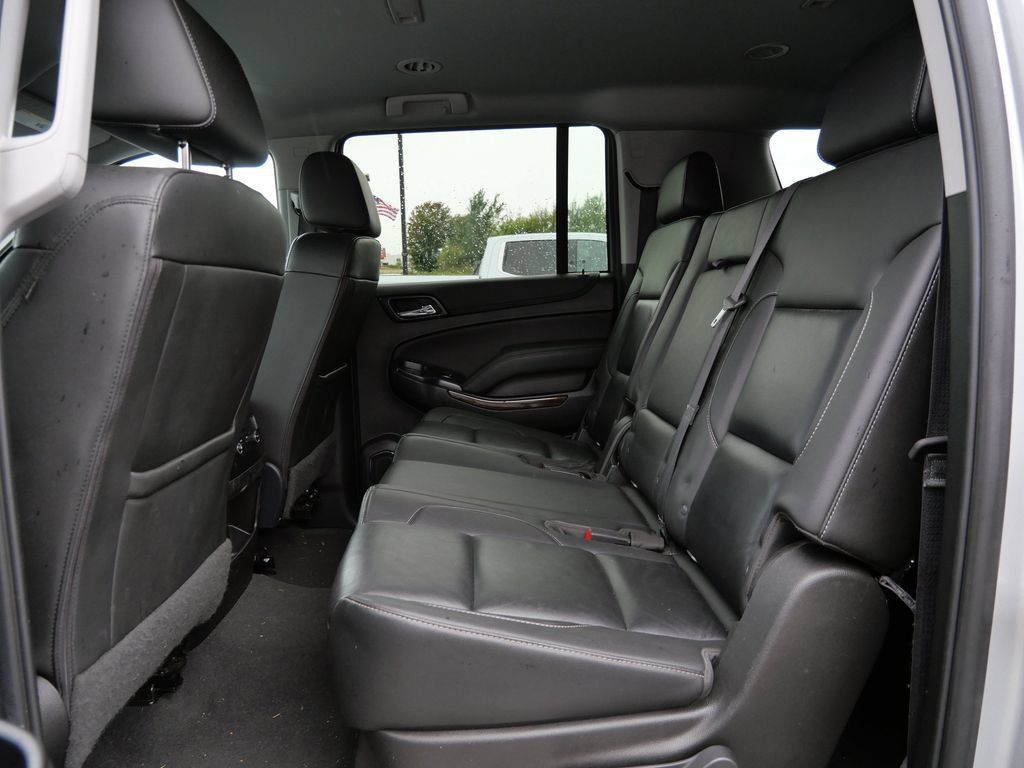 Used 2019 Chevrolet Suburban LT AWD/4WD image 21