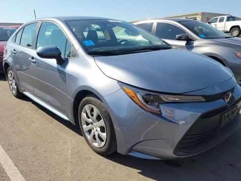 Used 2025 Toyota Corolla LE FWD image 12