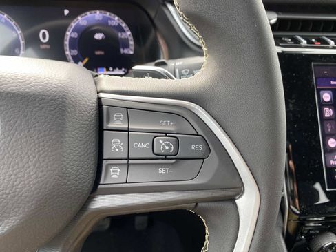 New 2026 Jeep Grand Cherokee Laredo AWD/4WD image 11