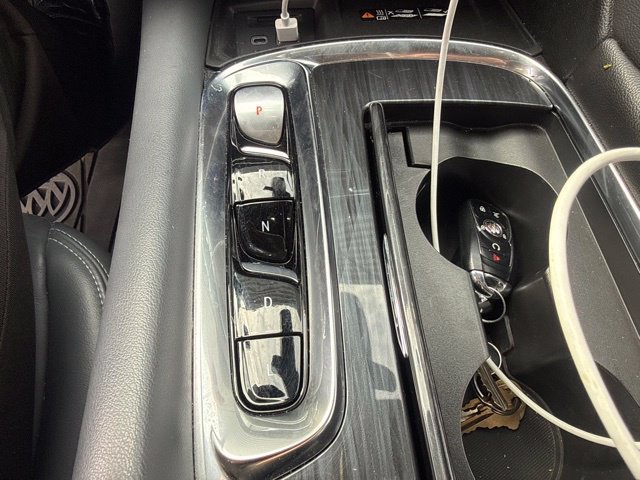 Used 2024 Buick Enclave Premium AWD/4WD image 16