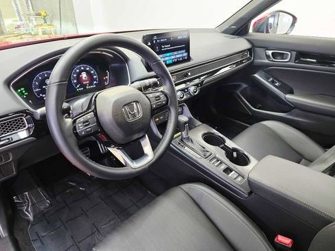 Used 2024 Honda Civic Sport Touring image 2