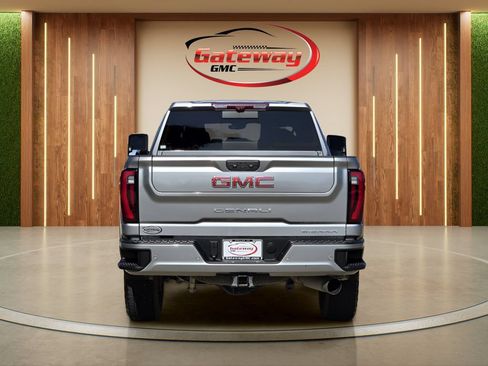 Used 2025 GMC Sierra 2500 Denali w/ Denali Reserve Package AWD/4WD image 6