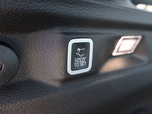 New 2026 Jeep Grand Cherokee L Limited image 17