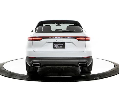 Certified 2023 Porsche Cayenne AWD/4WD image 6