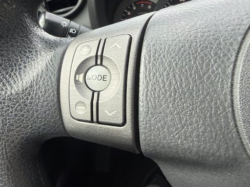 Used 2009 Toyota RAV4 Sport w/ Sport Extra Value Pkg FWD image 17