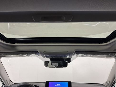 New 2025 Toyota RAV4 Limited image 11