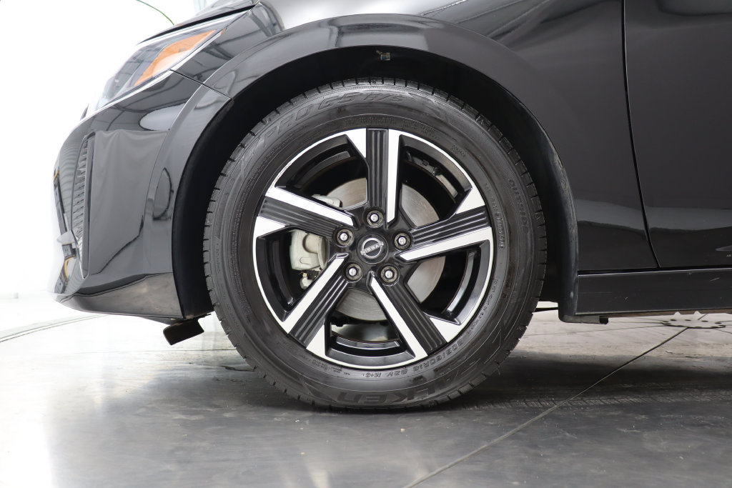 Used 2024 Nissan Sentra SV FWD image 38