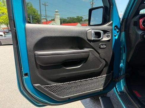 Used 2020 Jeep Wrangler Unlimited Rubicon AWD/4WD image 35