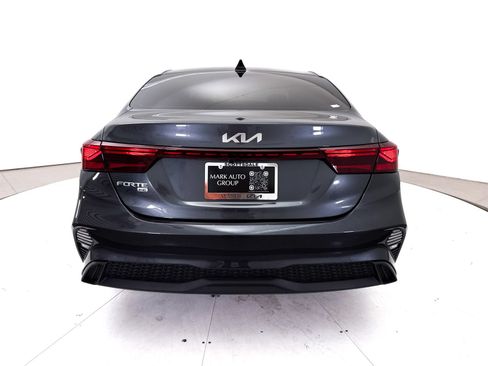 Used 2022 Kia Forte Sedan FWD image 16