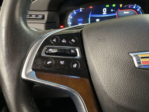 Used 2019 Cadillac Escalade Luxury image 22