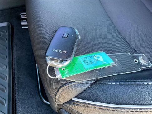 Certified 2024 Kia Forte GT-Line image 19