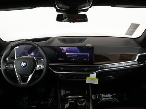 New 2026 BMW X5 xDrive40i w/ Climate Comfort Package AWD/4WD image 4