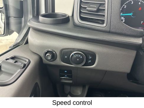 Used 2024 Ford Transit 350 XLT image 36