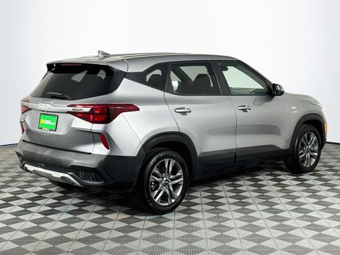 Used 2022 Kia Seltos LX AWD/4WD image 8
