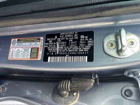 Used 2022 Kia Sorento LX FWD image 19