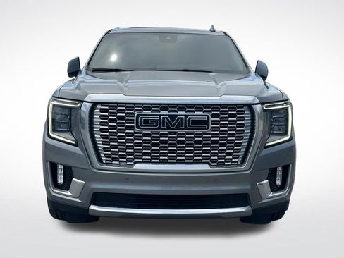 Used 2023 GMC Yukon Denali w/ Denali Reserve Package RWD image 10