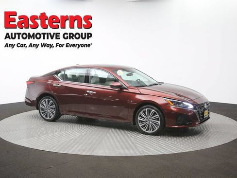 Used 2024 Nissan Altima 2.5 SL AWD/4WD image 51
