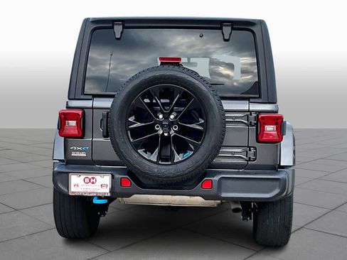 Certified 2022 Jeep Wrangler Unlimited Sahara w/ Cold Weather Group image 6