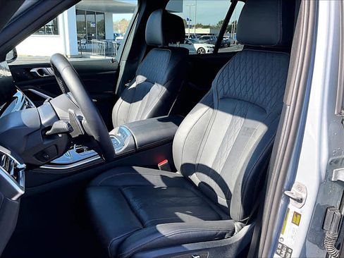 Used 2025 BMW X5 xDrive40i image 18