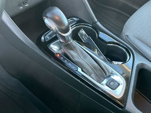 Used 2024 Buick Encore GX Preferred image 19