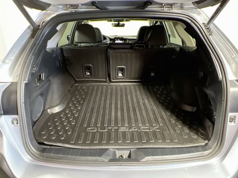 Used 2023 Subaru Outback Limited XT AWD/4WD image 23