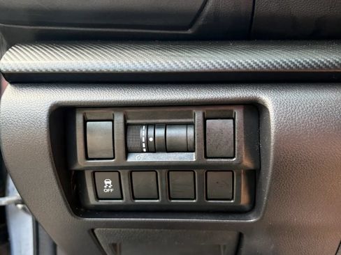 Used 2017 Subaru Impreza 2.0i Premium AWD/4WD image 31