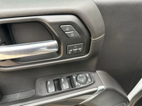 Used 2019 GMC Sierra 1500 AT4 w/ AT4 Premium Package AWD/4WD image 18
