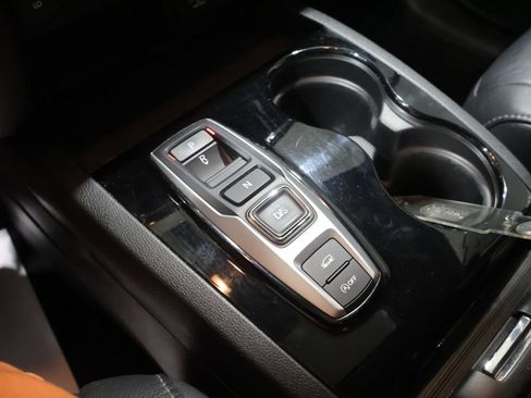 Used 2017 Honda Pilot Touring image 28