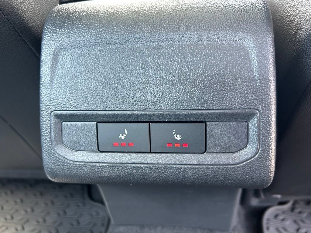 Certified 2025 Volkswagen Jetta SEL FWD image 82
