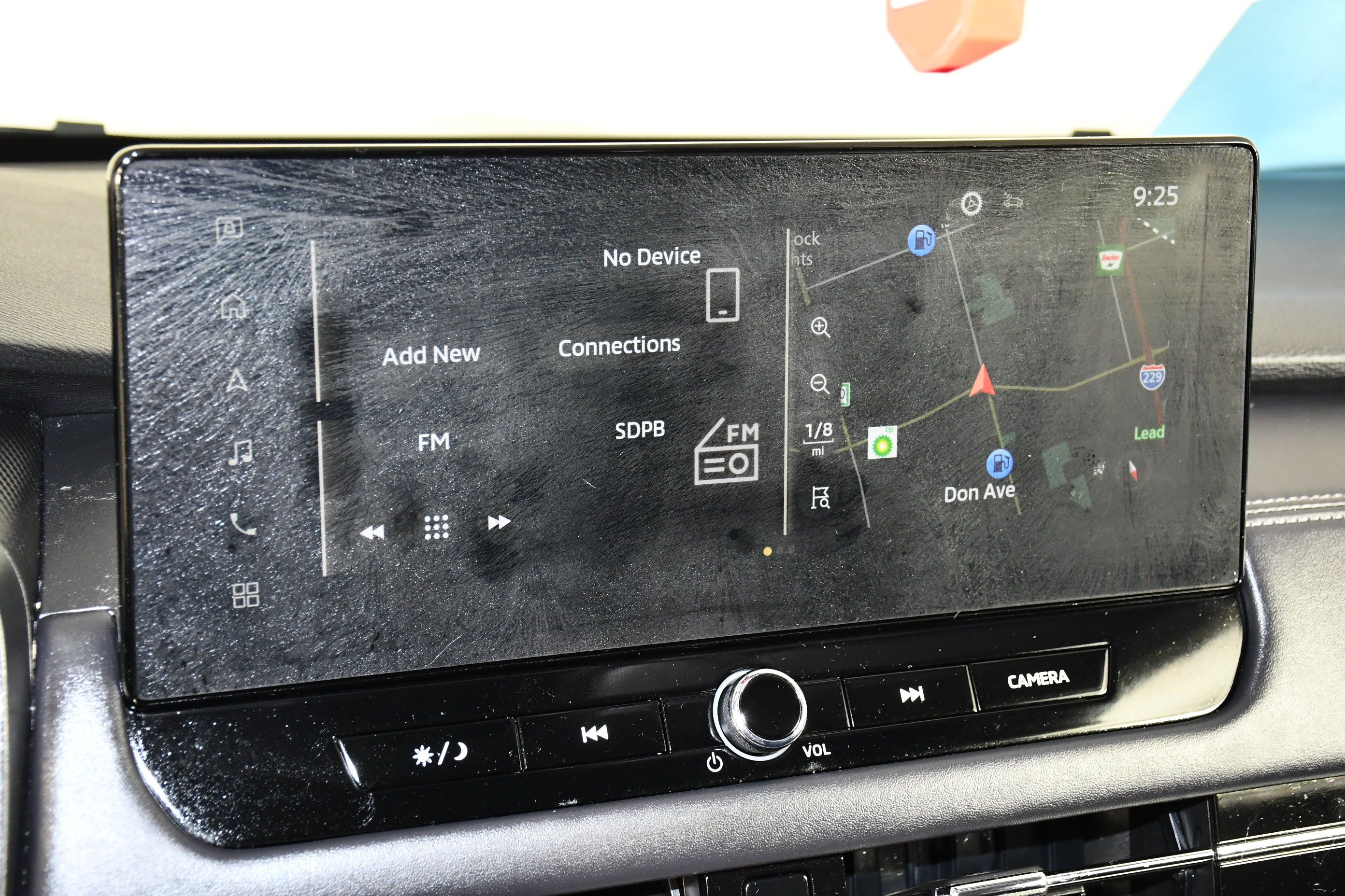 Used 2025 Mitsubishi Outlander ES FWD image 17