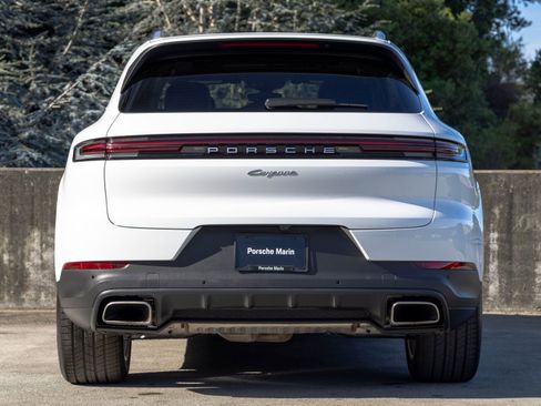 Certified 2026 Porsche Cayenne image 10