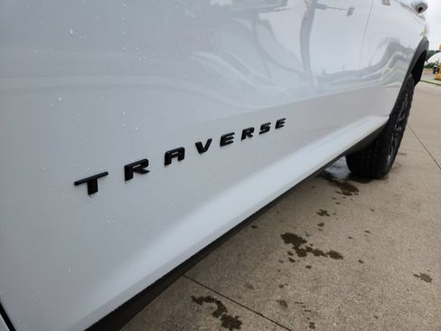New 2026 Chevrolet Traverse Z71 w/ Enhanced Driving Package AWD/4WD image 34