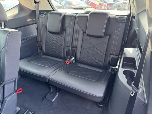 Used 2026 Volkswagen Atlas SE FWD image 31