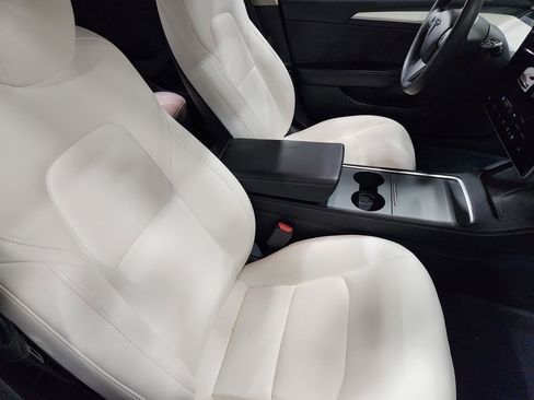 Used 2022 Tesla Model 3 Performance image 32