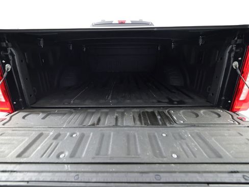 Used 2023 Ford F250 Lariat w/ Lariat Ultimate Package AWD/4WD image 9