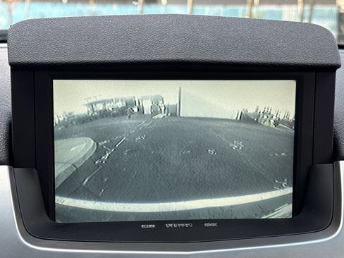 Used 2011 Cadillac CTS Premium image 18